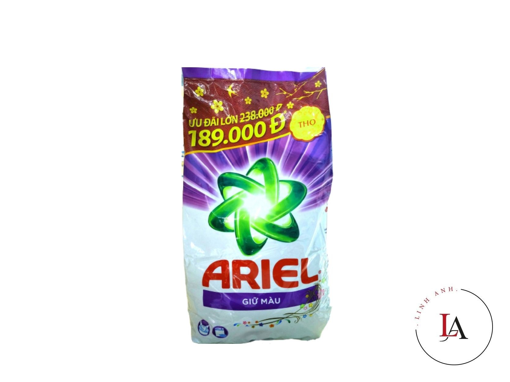 Bột giặt Ariel giữ màu 5.5kg